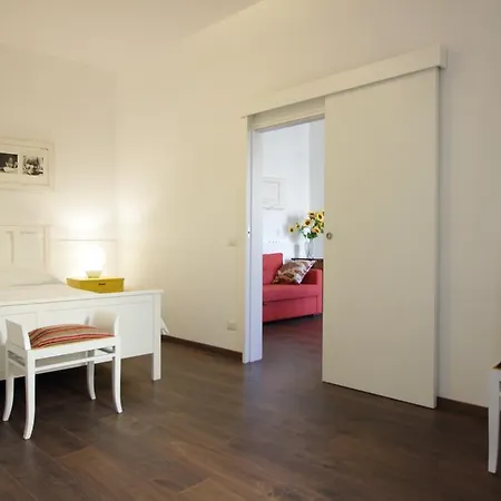 San Lorenzo Apartment *