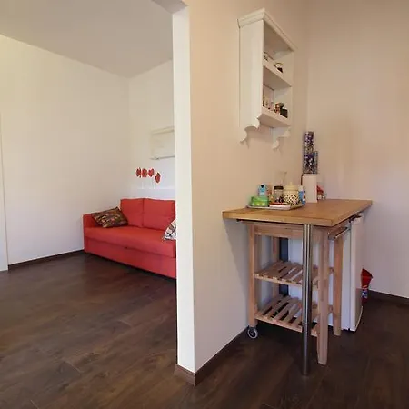 San Lorenzo Apartment *
