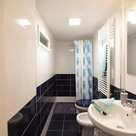 Apartment San Lorenzo *