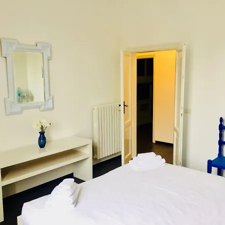 San Lorenzo Apartment *